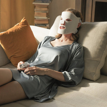 Avonzy™ - LED Face Mask